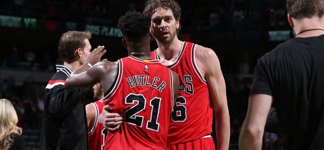 所有人都盯 所有人都盯