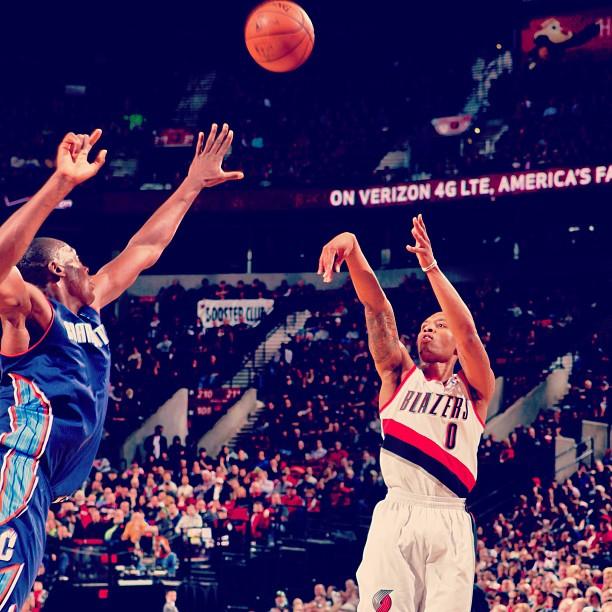 仅是肢体动 仅是肢体动