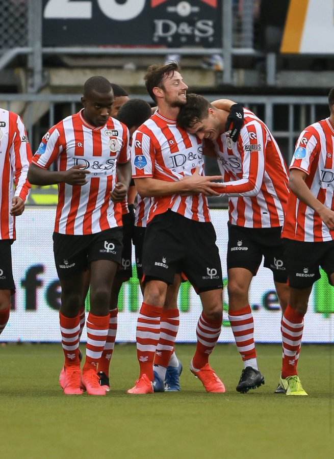 在赛场内外 在赛场内外