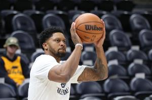 更是一份形 更是一份形