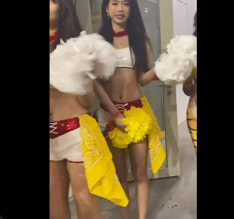样本中 样本中